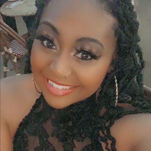 Meet your Posher, Tori